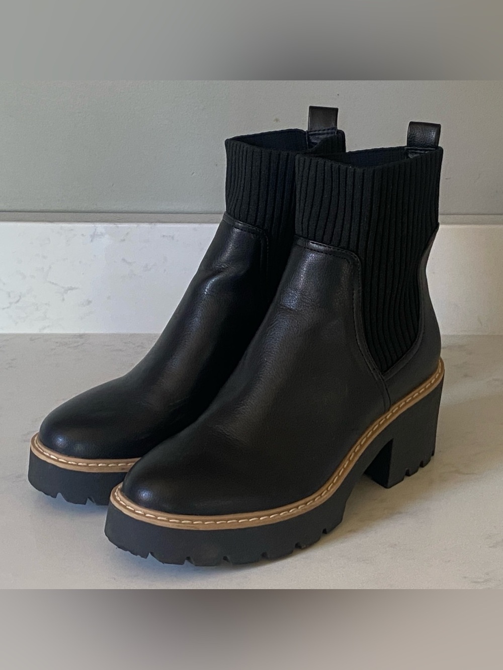 NEW Dolce Vita DV Pull-On Chunky Block Heel Trooper Chelsea Boots 7.5 Black